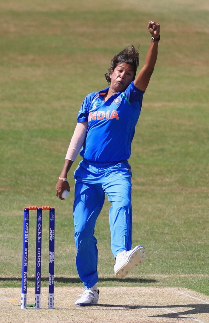 jhulan goswami becomes first woman cricketer to take 200 odi wickets वनडे में सबसे अधिक विकेट लेने वाली महिला क्रिकेटर बनी झूलन गोस्वामी