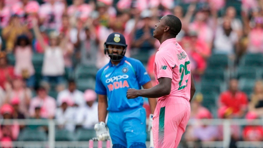 SAvsIND: चौथे वनडे में आउट होते ही सोशल मीडिया पर ट्रोल हुए रोहित शर्मा