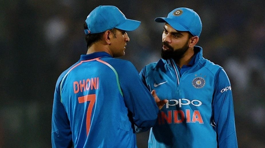 BLOG: मिशन 2019 में धोनी के बैटिंग ऑर्डर पर सोचने के लिए मिले समय का इस्तेमाल करें विराट BLOG: मिशन 2019 में धोनी के बैटिंग ऑर्डर पर सोचने के लिए मिले समय का इस्तेमाल करें विराट
