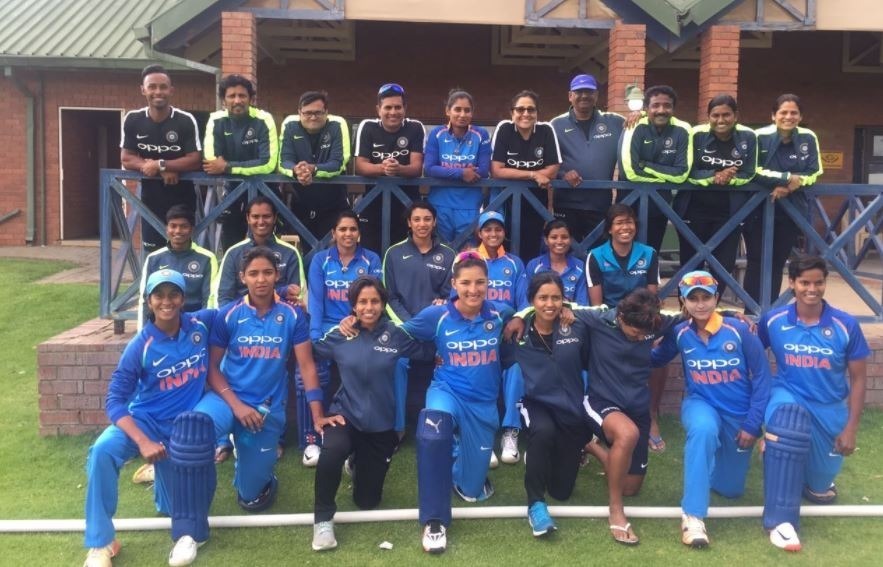 indian womens team beats hapless south africa by 88 runs पुरुषों के बाद भारतीय महिलाओं ने भी साउथ अफ्रीका को चटाई धूल