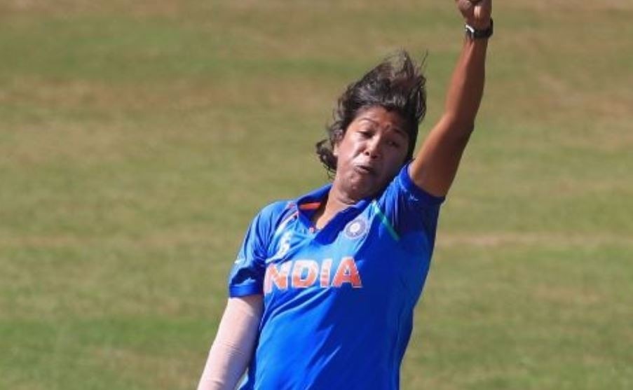 jhulan goswami ruled out of south africa t20is due to heel injury साउथ अफ्रीका के खिलाफ टी-20 सीरीज से बाहर हुई झूलन गोस्वामी