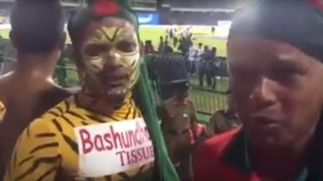 हार के बाद श्रीलंकाई फैंस का बांग्लादेशी फैंस पर फूटा गुस्सा