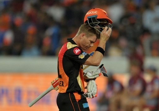 david warner has stepped down as captain of sunrisers hyderabad BREAKING: डेविड वॉर्नर ने छोड़ी सनराइज़र्स हैदराबाद की कप्तानी