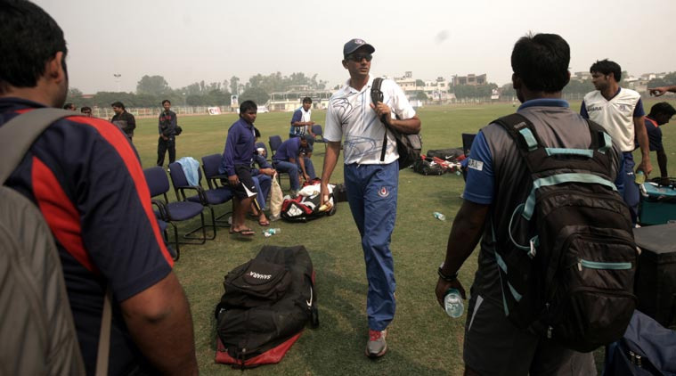 prasad resigns as chairman of indias junior selection committee चयन समिति से वेंकटेश प्रसाद ने दिया इस्तीफा, आईपीएल में होगी वापसी