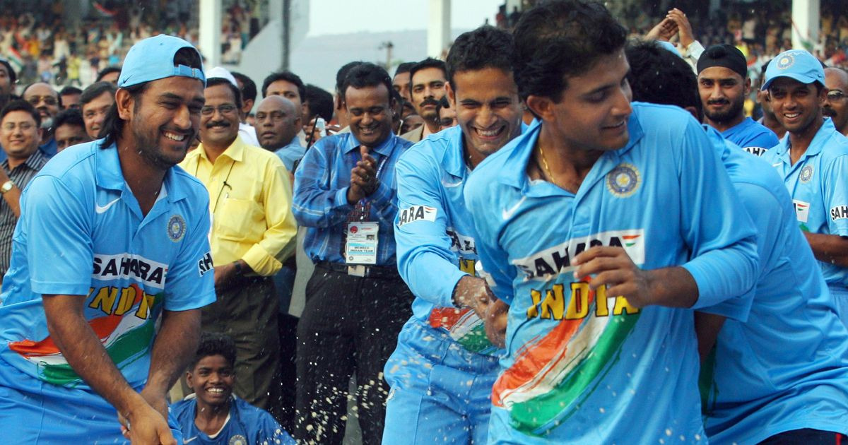 गांगुली के मन में आज भी है कसक- काश 2003 विश्व कप में साथ होते धोनी wish ms dhoni was there in the 2003 world cup team says sourav ganguly गांगुली के मन में आज भी है कसक- काश 2003 विश्व कप में साथ होते धोनी