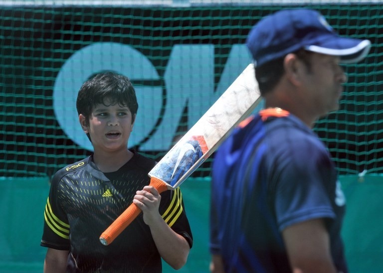 पापा की सलाह मान अर्जुन तेंदुलकर ने मुंबई टी-20 लीग से वापस लिया अपना नाम arjun tendulkar withdraws from upcoming mumbai t20 league to remodel his bowling action पापा की सलाह मान अर्जुन तेंदुलकर ने मुंबई टी-20 लीग से वापस लिया अपना नाम