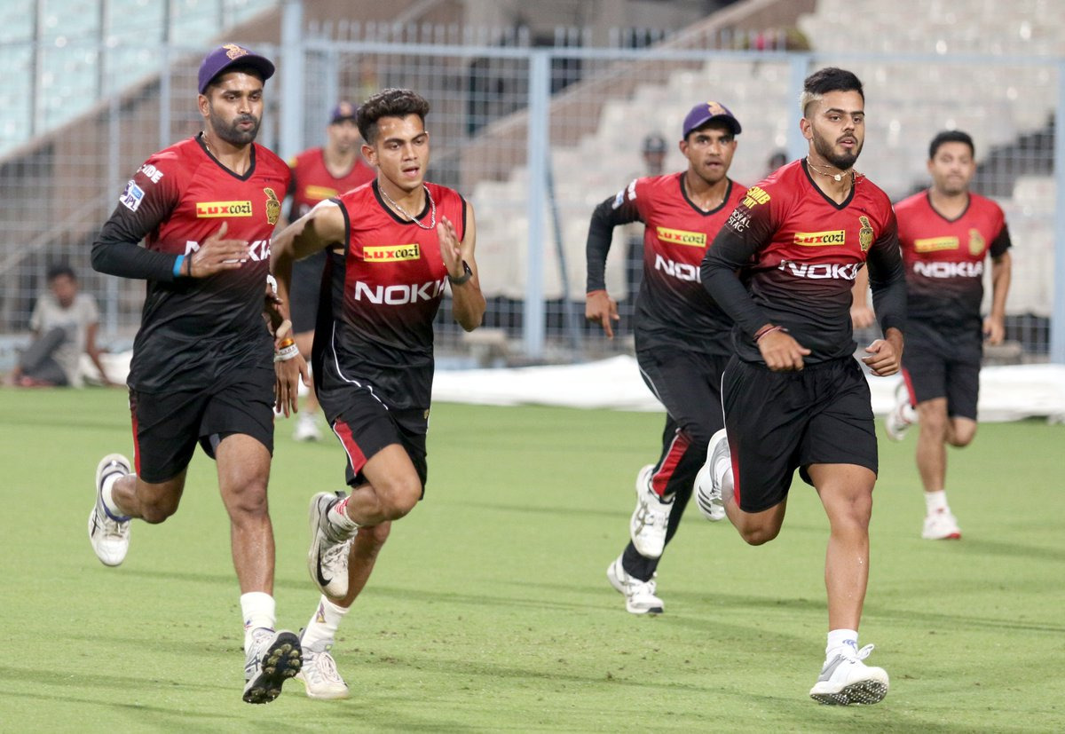 KKR vs RCB: 'कमजोर केकेआर' के सामने आरसीबी की मजबूत चुनौती