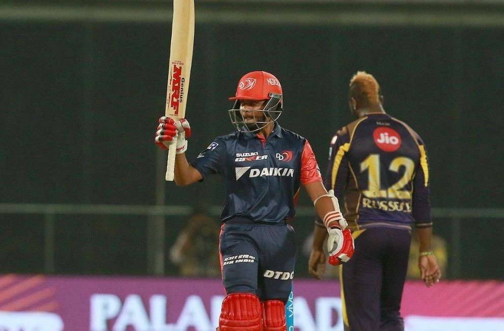 prithvi shaw became youngest player to register a score of 50 in ipl history RECORD: आईपीएल इतिहास में सबसे कम उम्र में अर्धशतक लगाने वाले बल्लेबाज़ बने पृथ्वी शॉ