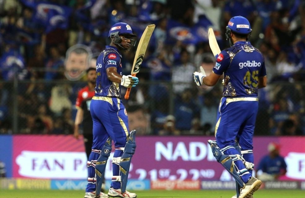 mumbai indians beat royal challengers bangalore by 46 runs MIvRCB: विराट पर भारी रोहित की पारी, 46 रनों से जीत के साथ मुंबई इंडियंस ने खोला खाता