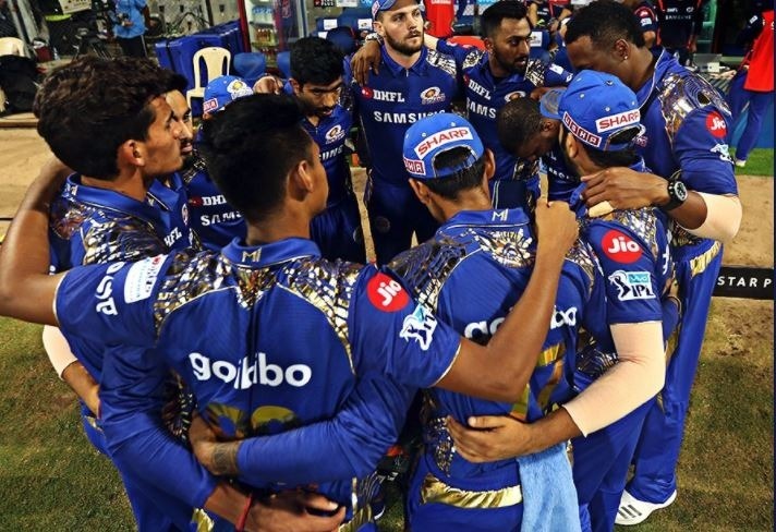 ipl 2018 mumbai indians 1st lost match champions team mivscsk IPL 2018: पहली हार के बाद क्या मुंबई इंडियंस फिर से दोहरा पाएगी चैंपियन बनने की कहानी ?