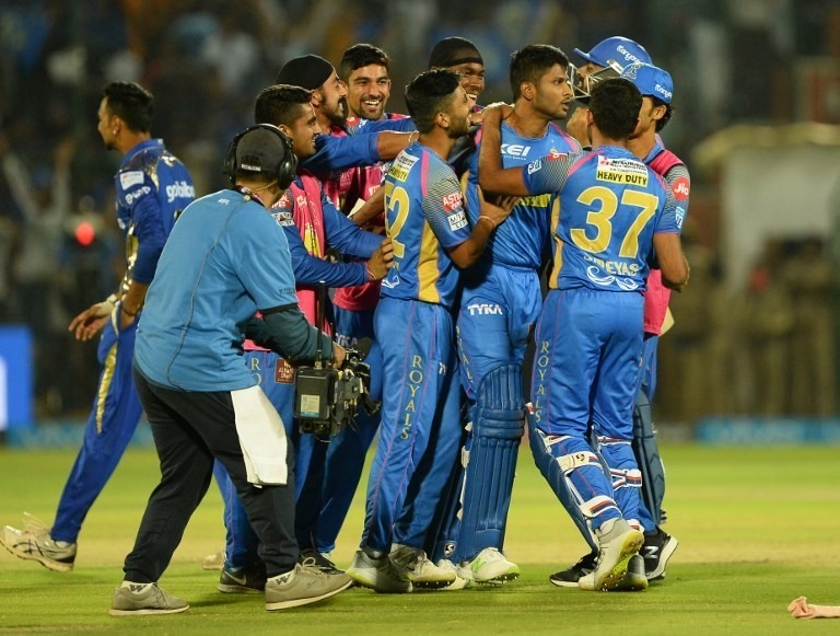 last 18 balls thriller of rajasthan royals and mumbai indians match WATCH: आखिरी 17 गेंदों में गौतम ने मुंबई के मुंह से छीन ली जीत