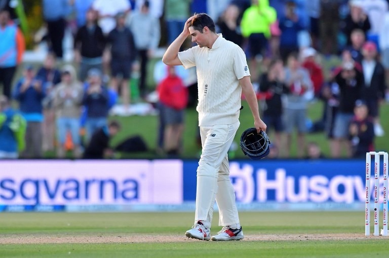 '100 गेंद' क्रिकेट फॉर्मेट के समर्थन में आए एलिस्टर कुक