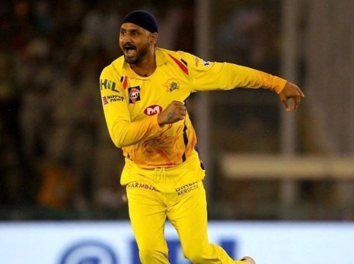 harbhajan asks india to shed apprehensions about pink ball tests डे-नाइट टेस्ट मैच के समर्थन में आए हरभजन सिंह