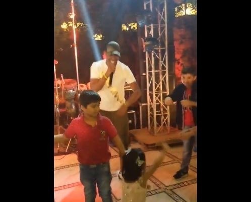 ग्रेसिया के जन्मदिन पर ड्वेन ब्रावो ने गया गाना