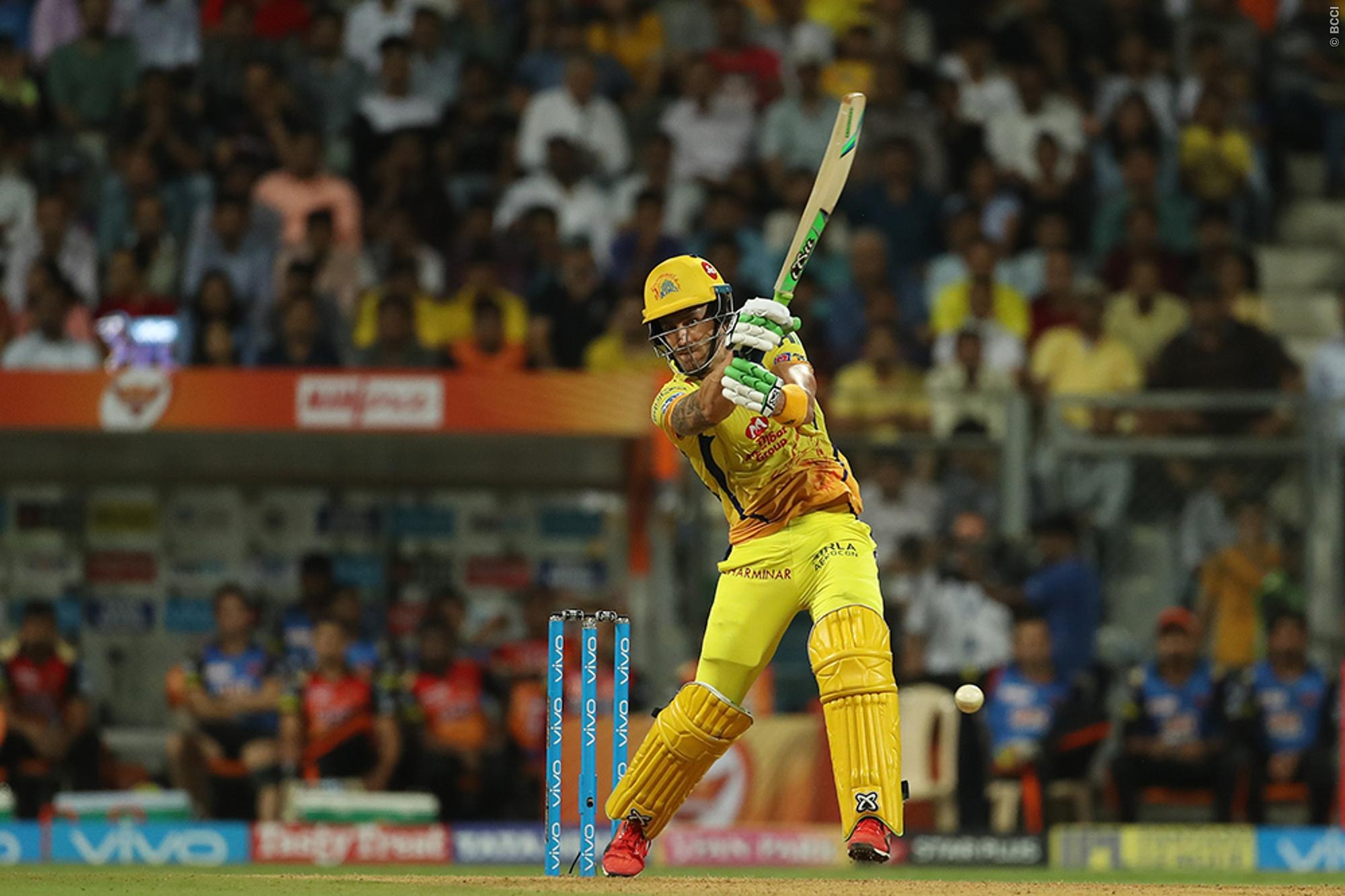 डू प्लेसी ने अपनी नाबाद पारी में पांच चौके और चार छक्के लगाए. अंत में शार्दूल ठाकुर ने भी डु प्लेसिस का अच्छा साथ दिया और पांच गेंदों में तीन चौकों की मदद से उपयोगी 15 रन बनाए. वह भी नाबाद लौटे.