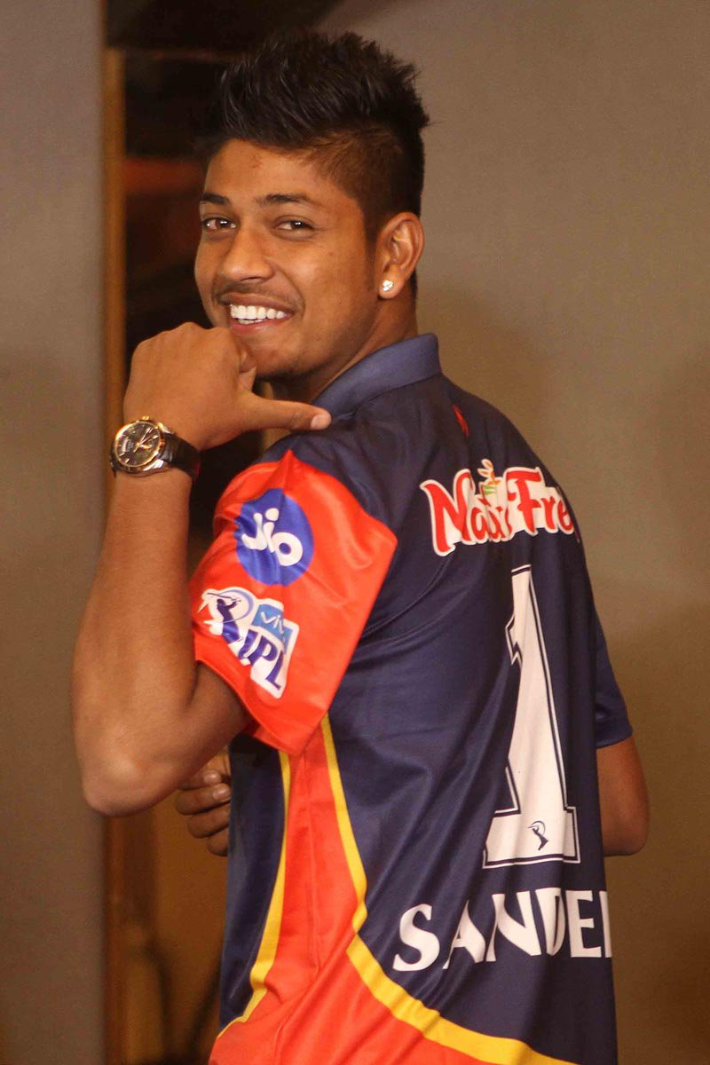 आईसीसी टीम में चुने जाने पर लामिचाने ने कहा ,‘‘यह पूरे देश के लिये सम्मान की बात है और इसका सूचक भी है कि नेपाल अंतरराष्ट्रीय क्रिकेट में अपनी उपस्थिति दर्ज करा रहा है’’