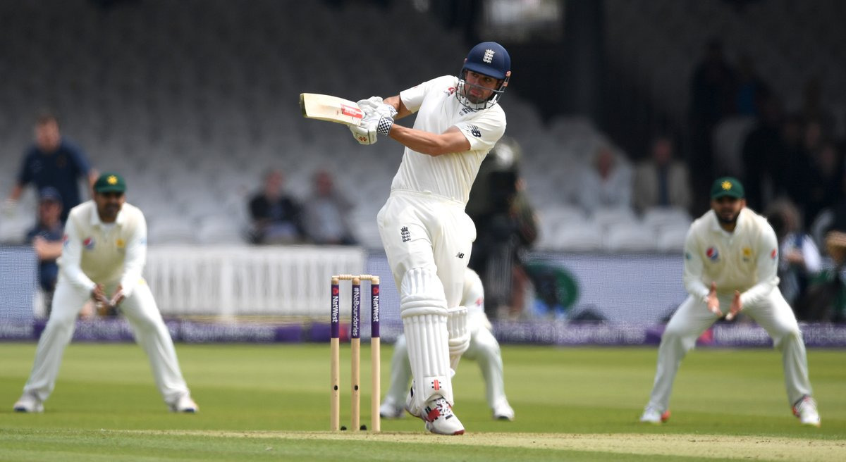 new test record for alastair cook मैदान पर उतरते ही कुक ने बनाया नया रिकॉर्ड