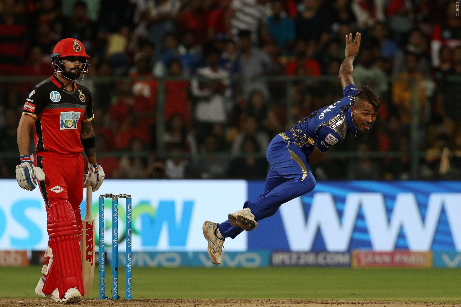 ipl 2018 rcb vs mi match number 31 first inning report RCB vs MI: बेहतरीन शुरुआत के बाद पांड्या ने आरसीबी को 167 रन पर रोका