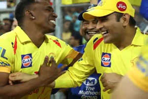 IPL 2018 Final: वाटसन के आगे बेदम दिखी सनराइजर्स हैदराबाद, धोनी की चेन्नई तीसरी बार बनी चैम्पियन