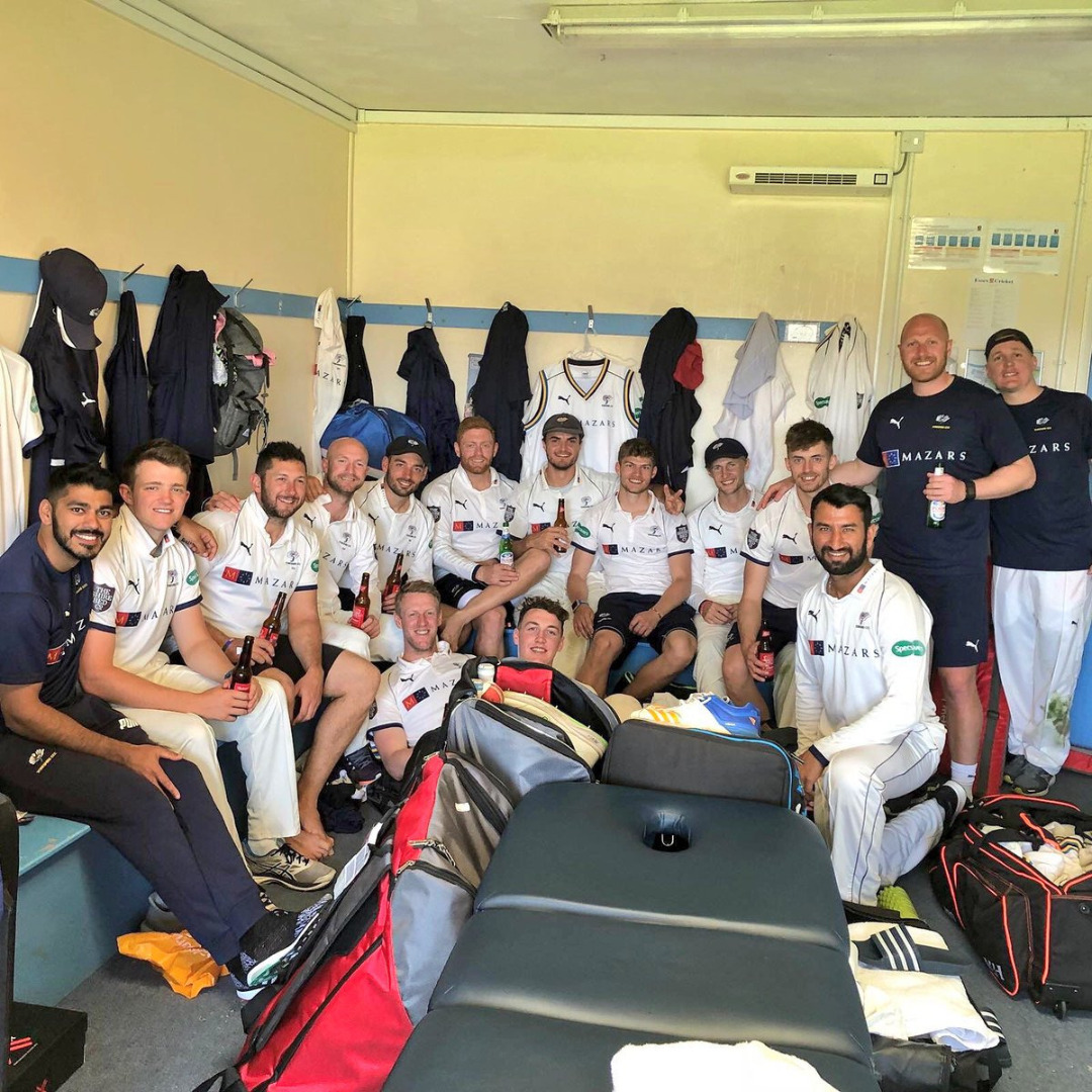 specsavers county championship division one at chelmsford yorkshire won by 91 runs काउंटी क्रिकेट में कमाल, 50 रन ऑल आउट होने के बाद भी जीत गई पुजारा की टीम