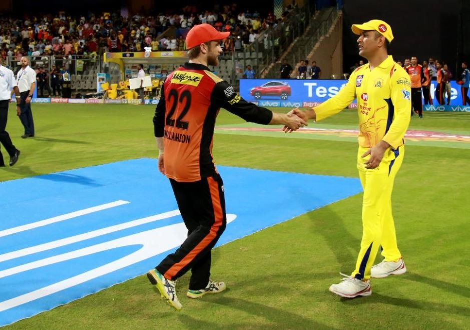 'वैज्ञानिक ज्योतिषी' ने बताया CSK-SRH में कौन जीतेगा IPL 2018 की ट्रॉफी