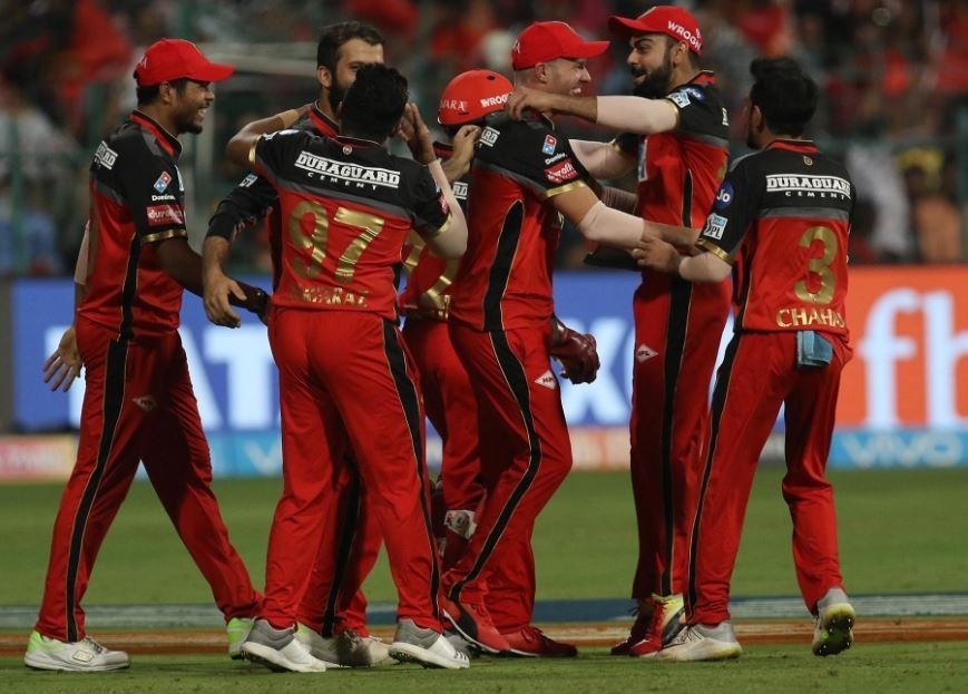 एबी डीविलियर्स नहीं, विराट ने इन्हें दिया जीत का क्रेडिट