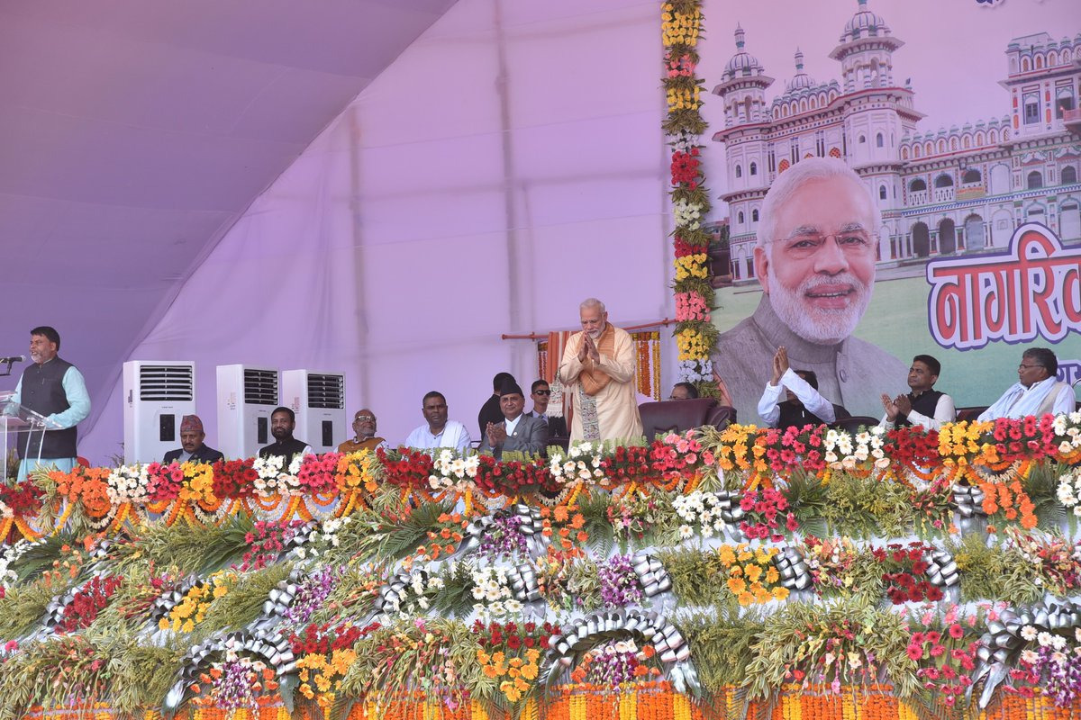 prime minister narendra modi bats for cricket for boosting india nepal partnership पीएम मोदी की चाहत, क्रिकेट से बदले भारत और नेपाल के रिश्ते