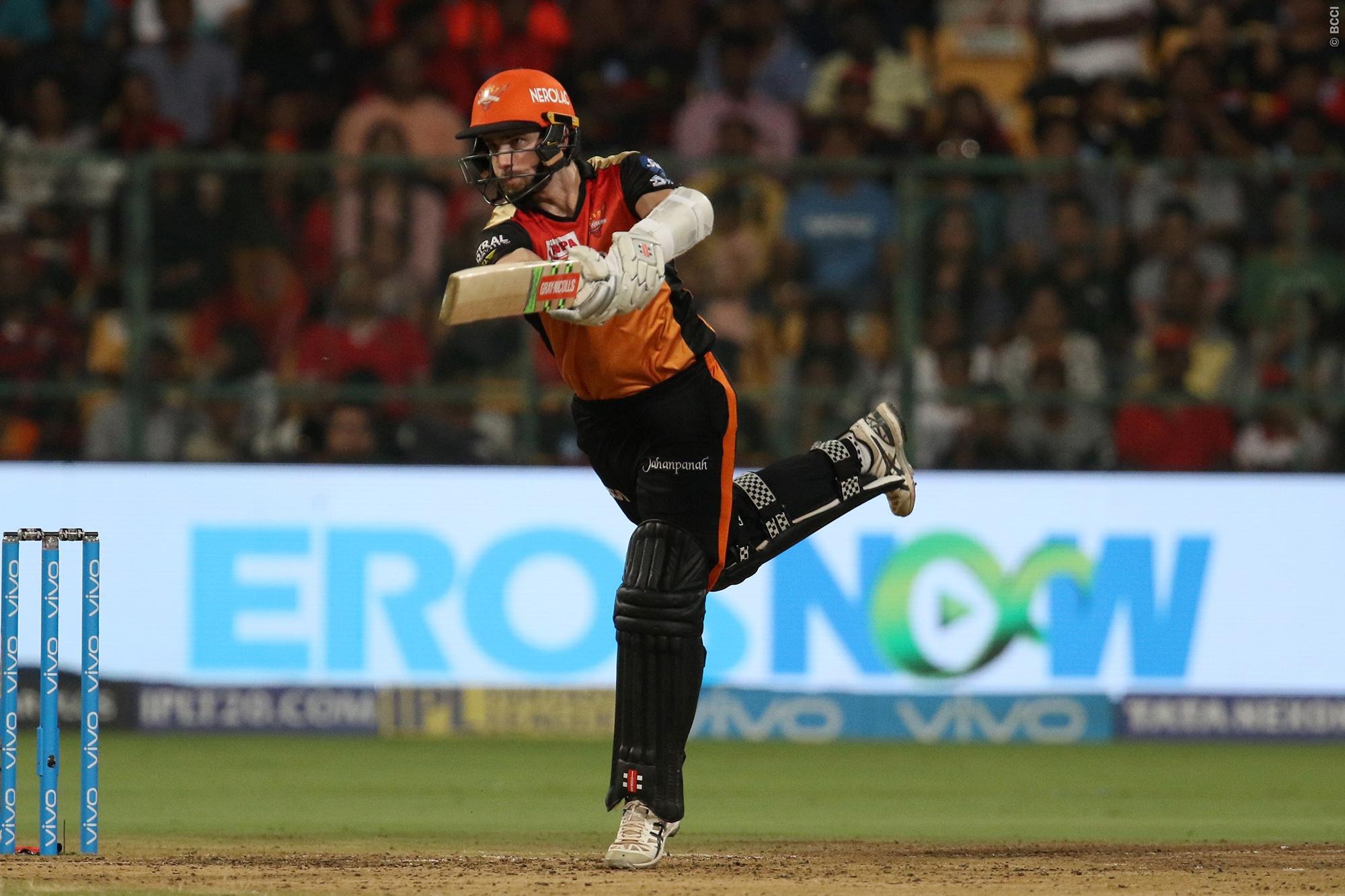 हैदराबाद ने बेहद संघर्ष किया लेकिन वो पूरे ओवर खेलने के बाद तीन विकेट खोकर 204 रन ही बना सकी.