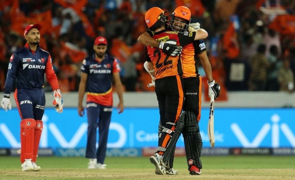 dd vs srh sunrisers hyderabad secure 7 wicket win over delhi daredevils DD vs SRH: खत्म हुई प्लेऑफ की उम्मीद, हैदराबाद के हाथों दिल्ली को मिली 7 विकेट से हार