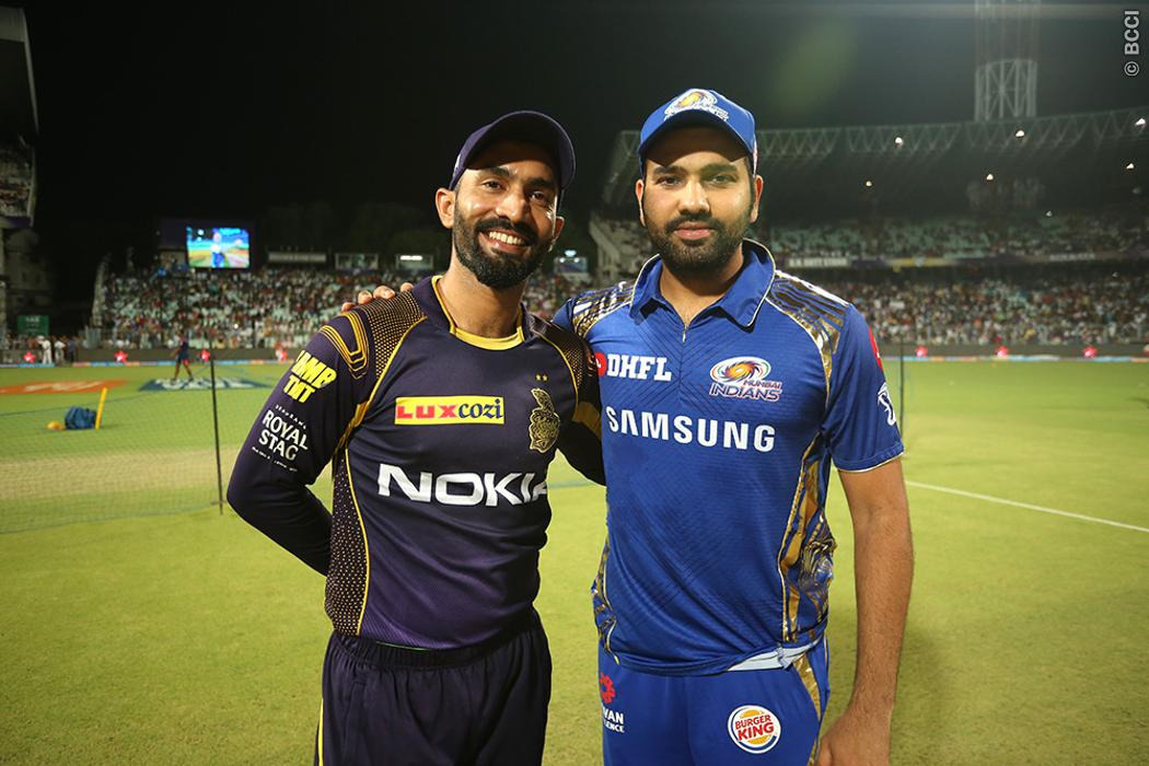 KKR vs MI: केकेआर ने टॉस जीतकर पहले गेंदबाजी करने का फैसला किया