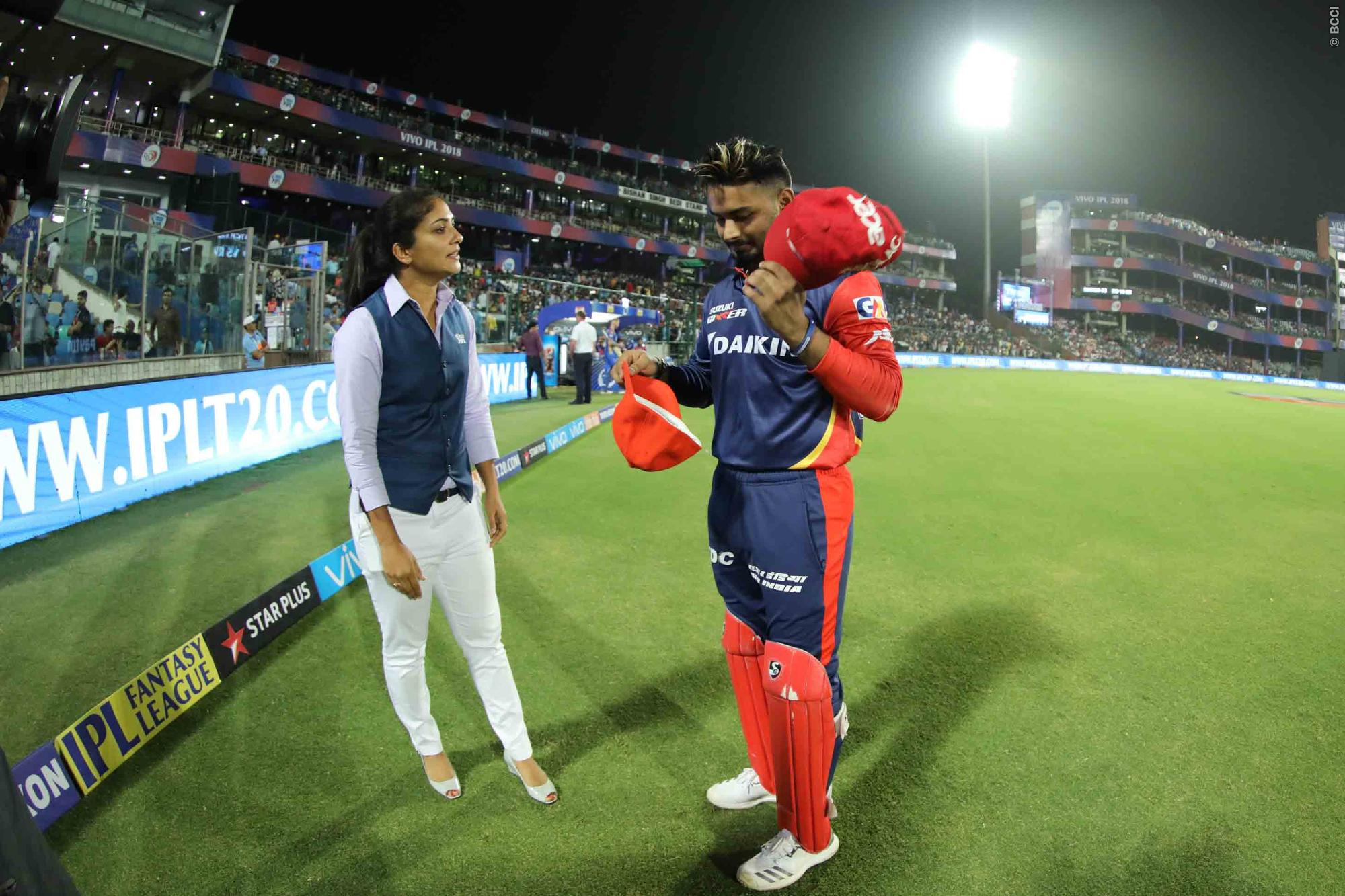 आईपीएल के बीच पंत को क्यों कहना पड़ा - मुझे क्रिकेट खेलने दें