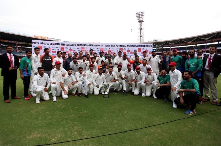 मैच के बाद इस खास पहल के साथ कप्तान रहाणे ने जीत लिए लाखों दिल