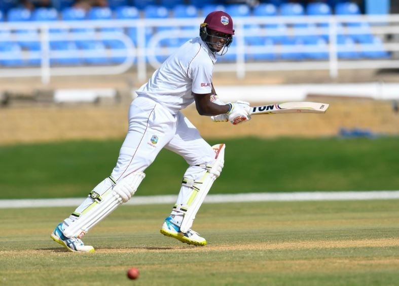 jason holder dowrich rescue windies in sri lanka opener WIvSL: मिडिल ऑर्डर की मेहनत से पहले दिन वेस्टइंडीज़ ने बनाए 246 रन