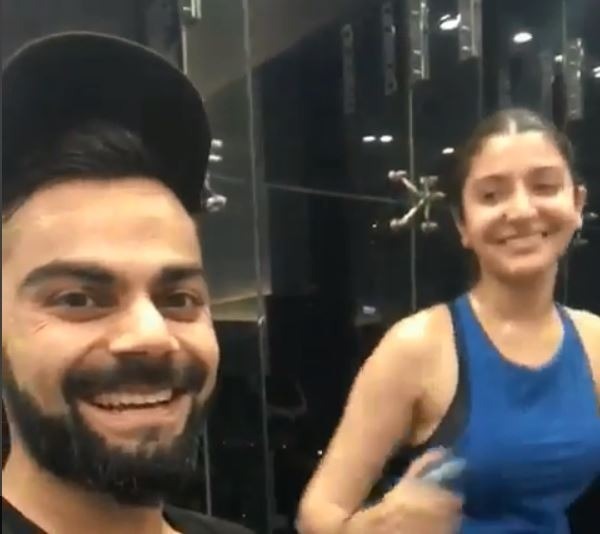 virat kohli shares workout video with wife anushka sharma VIDEO: जिम में अनुष्का के साथ वर्कआउट करते हुए विराट ने अनुष्का को बताया 'बॉस'