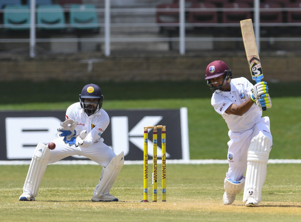 west indies vs sri lanks first test 2nd day full report WI vs SL: वेस्टइंडीज के विशाल स्कोर के सामने बैकफुट पर श्रीलंका