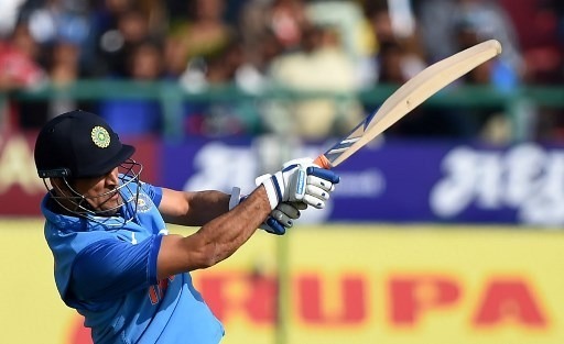 मैच के टिकट बेचने के लिए धोनी के नाम का इस्तेमाल कर रहा है आयरलैंड