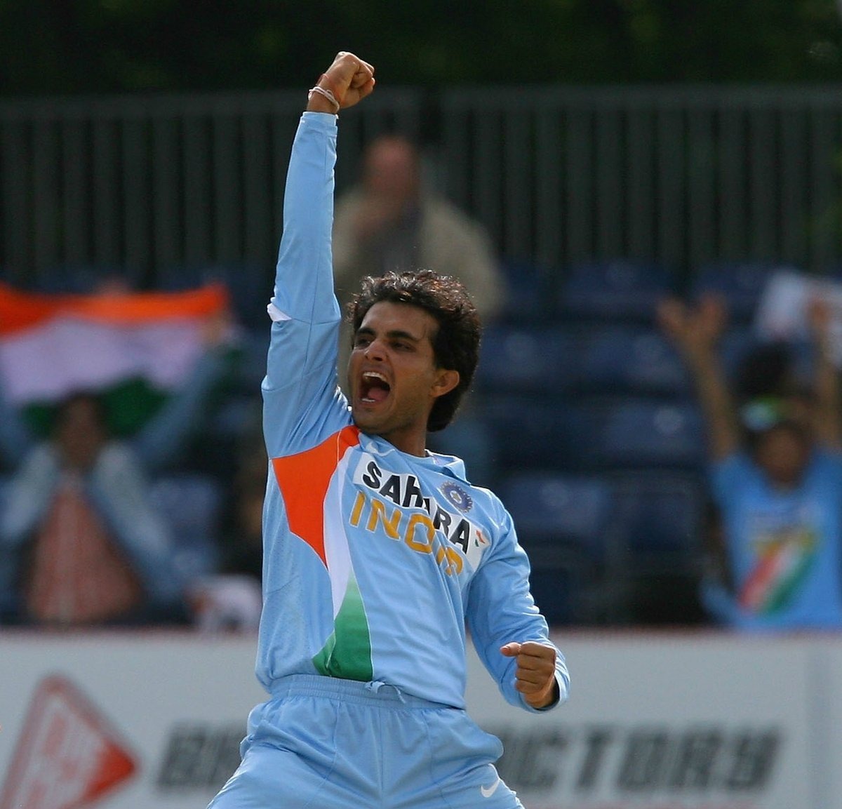 भारतीय क्रिकेट टीम के पूर्व कप्तान और 'प्रिंस ऑफ कोलकाता' कहे जाने वाले सौरव गांगुली आज अपना 47वां जन्मदिन मना रहे हैं.