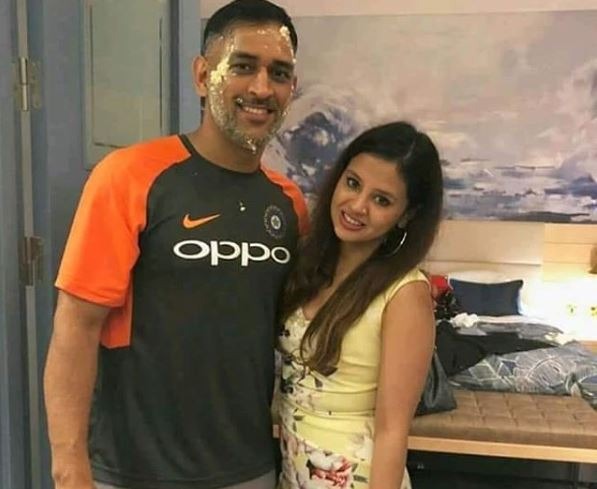 दोस्त के फंक्शन में पहुंची 'धोनी फैमिली', लेकिन युवराज का ये बदला रूप देखकर चौंक जाएंगे!