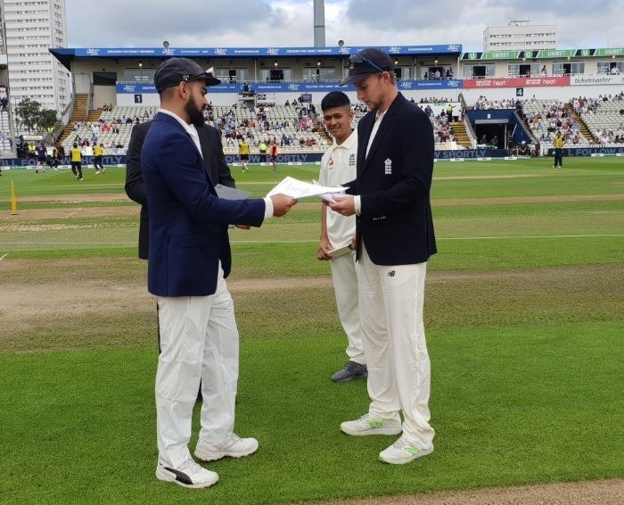 TOSS 4th Test INDvsENG: इंग्लैंड ने जीता टॉस, कोहली की कप्तानी में पहली बार दिखी ऐसी टीम