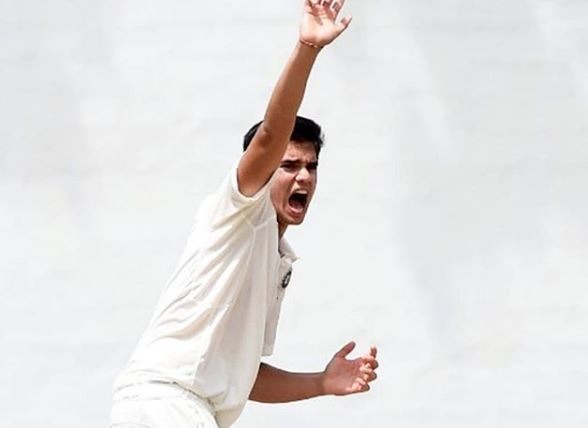 श्रीलंका दौरे के बाद लंदन में छुट्टी मना रहे हैं अर्जुन तेंदुलकर, तस्वीरें हुई वायरल