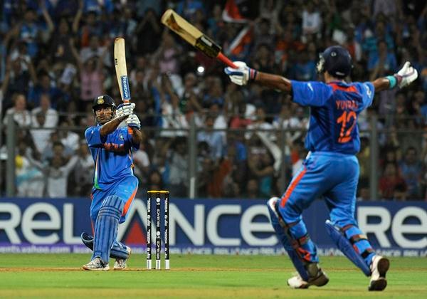 धोनी की कप्तानी में भारत ने 2007 का टी20 विश्वकप, 2011 का क्रिकेट विश्वकप और 2013 की चैम्पियंस ट्रॉफी जीती है.