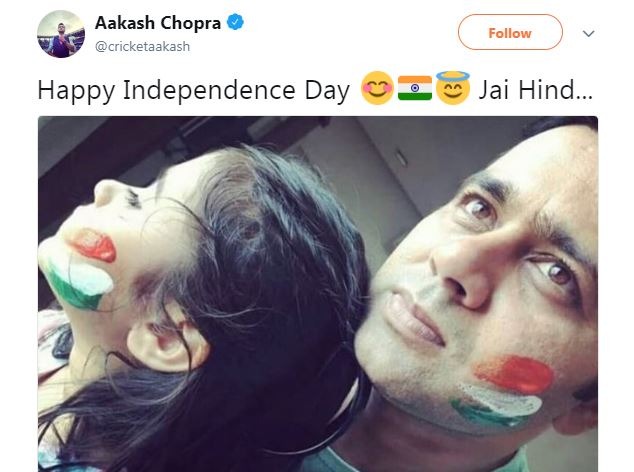 आकाश चोपड़ा ने अपने सोशल मीडिया पेज पर अपनी बेटी के साथ तस्वीर शेयर कर लिखा, 'स्वतंत्रता दिवस की बधाई.'