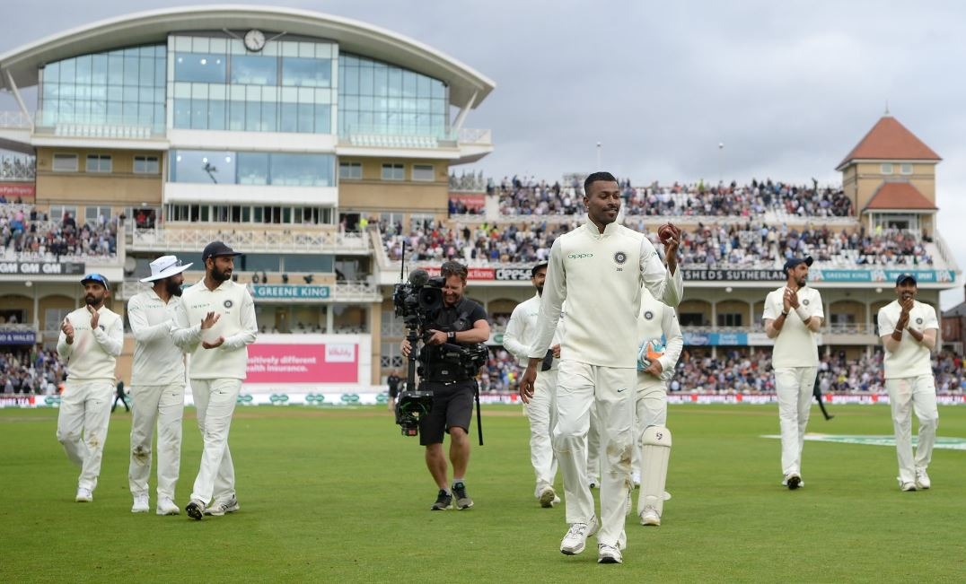 WORLD RECORD: सबसे कम उम्र में इंटरनेशनल मैच में 5 कैच लपकने वाले विकेटकीपर बने रिषभ पंत