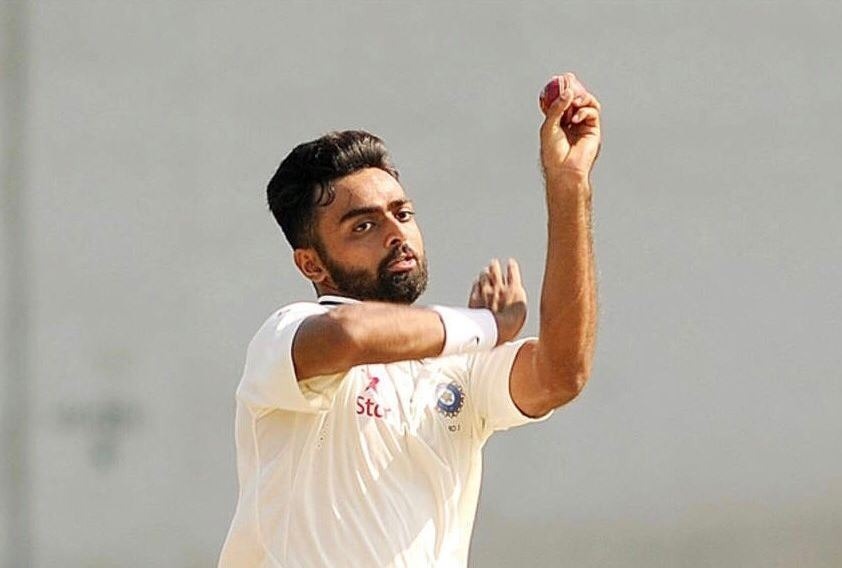 दुलीप ट्रॉफी: सौरभ कुमार और जयदेव उनादकट की बेहतरीन गेंदबाजी से बैकफुट पर इंडिया ग्रीन