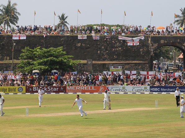 england fans hit out at rip off 50 tickets for test matches in sri lanka इंग्लैंड के श्रीलंका दौरे से पहले टिकट की कीमत को लेकर बढ़ा विवाद