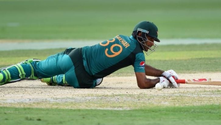 'नॉट आउट' होने के बावजूद फखर जमान सोशल मीडिया पर हुए ट्रोल