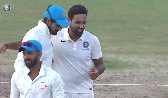 दलीप ट्रॉफी: फाइनल मुकाबले में जीत से बस पांच विकेट दूर इंडिया ब्लू