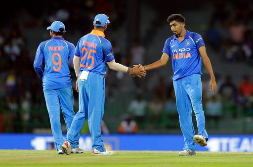 इस टूर्नामेंट में जहां बल्लेबाज़ रनों का अंबार लगाने की कोशिश करेंगे वहीं गेंदबाजों की कोशिश होगी कि विरोधी टीम को कम से कम के स्कोर पर रोकें.