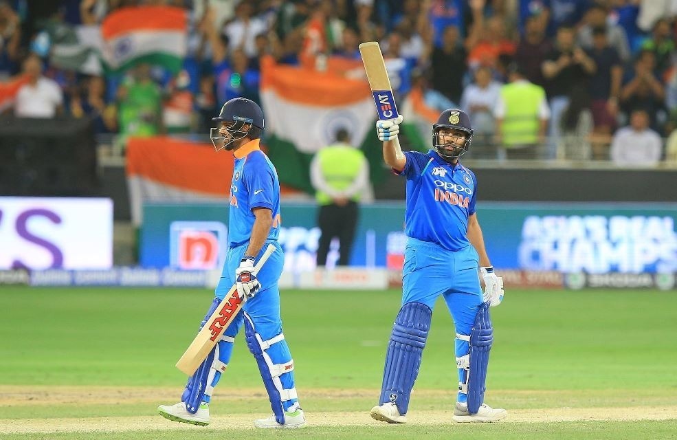 वनडे क्रिकेट में रोहित शर्मा का वर्ल्ड रिकॉर्ड, सचिन और लारा जैसे दिग्गजों को छोड़ा पीछे