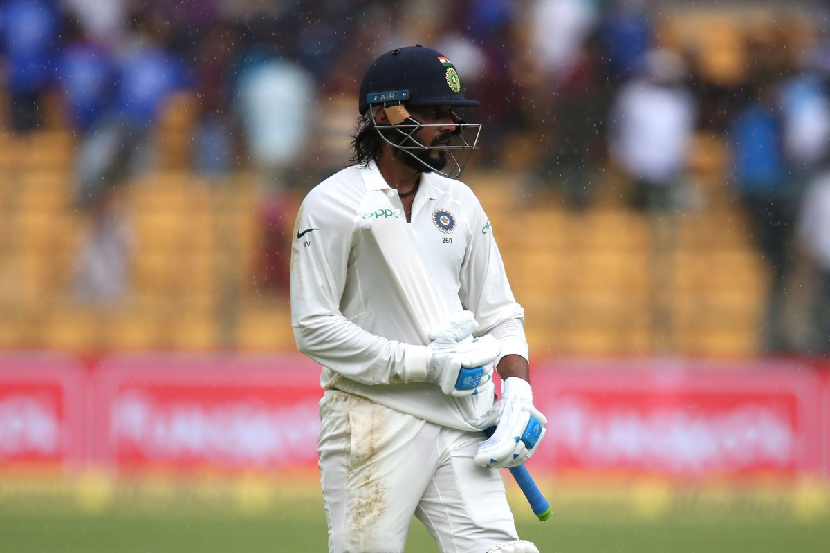 टीम इंडिया से निकलने के बाद इंग्लैंड की 'टीम' से जुड़े मुरली विजय